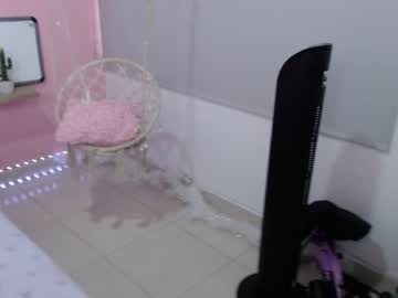 webcam girl little_effy18 live cam image #1955439