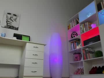 webcam girl motorboat_me live cam image #3873412