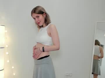 webcam girl my_parisss live cam image #3122915