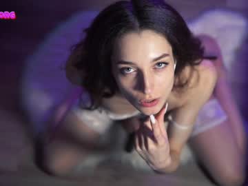 webcam girl angels_kiss live cam image #4549355