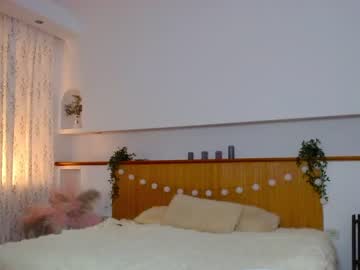 webcam girl li1lee_cherry live cam image #2508214
