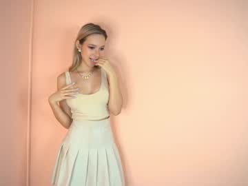 webcam girl telladreamer_ live cam image #7025479