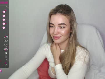 webcam girl yourvirusqueen_ live cam image #2237497