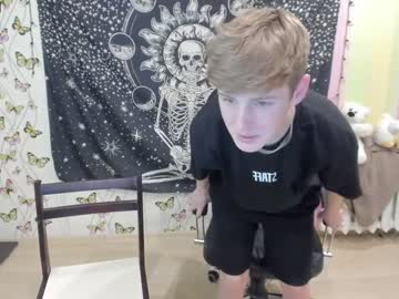 webcam man logancorvus live cam image #1877307