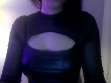 webcam girl lillyandhertoyy live cam image #6284983