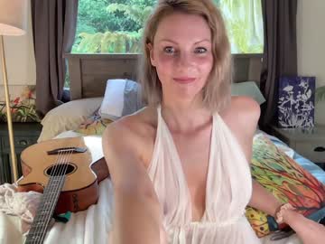 webcam girl kaileeshy live cam image #4672805