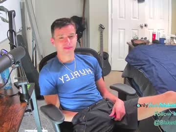 webcam man letsplayblake live cam image #3797930