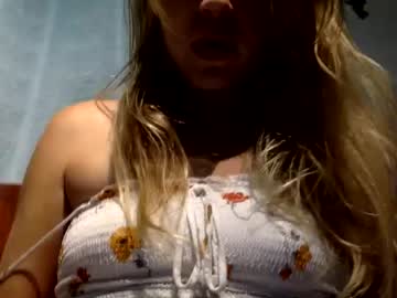 webcam girl winterbunny69 live cam image #6273885