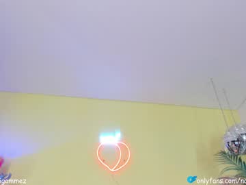 webcam tranny naomigomezz live cam image #1934722