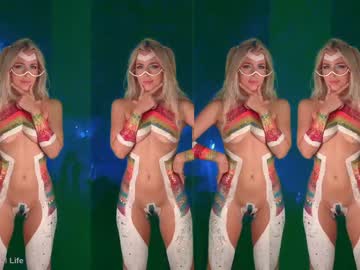 webcam girl artmosphera live cam image #4979329