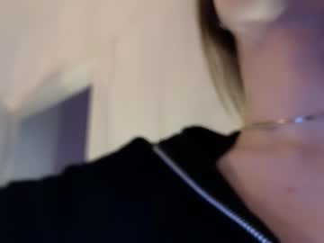 webcam girl strawberryjamx live cam image #5679440