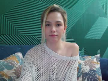 webcam girl karinalin18 live cam image #6203724