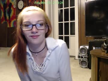 webcam couple petiteandpete live cam image #3743679