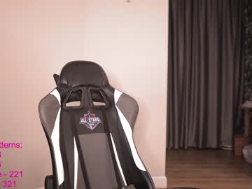 webcam girl lindamei live cam image #3244912