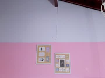 webcam girl little_effy18 live cam image #2329707