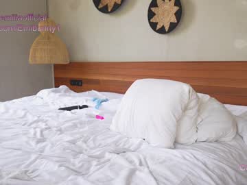 webcam girl emilia98xxx live cam image #4079440