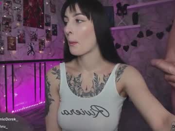 webcam couple bethanie_derek live cam image #4852351