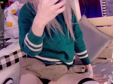 webcam girl careful_i_bite live cam image #1649949