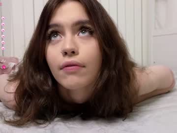 webcam girl connieambes live cam image #5944376