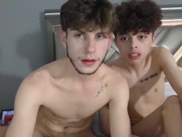 webcam man gayndepressed live cam image #1124268