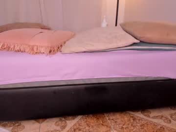 webcam girl cute_ebonny live cam image #3835492