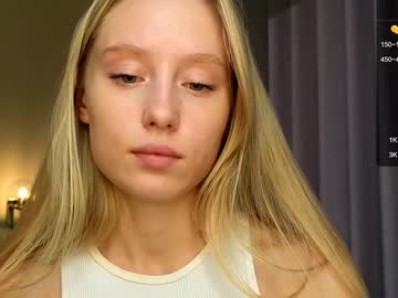 webcam girl callme_star live cam image #5289340