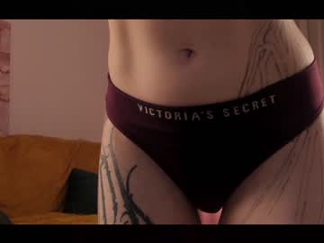 webcam girl caught_in_4k live cam image #2155579