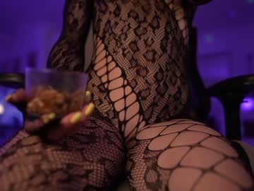 webcam girl hannahjames710 live cam image #4445306