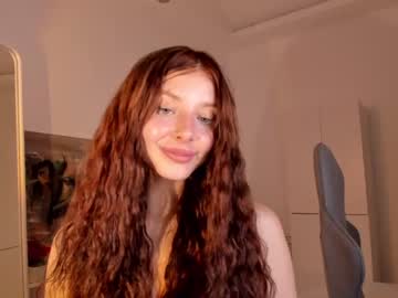 webcam girl jenifer_vivy live cam image #6102456