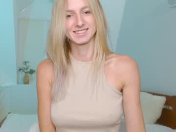 webcam girl kittyca1_love live cam image #5238939