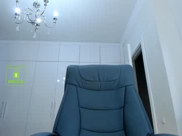 webcam girl lee_yoona live cam image #208719