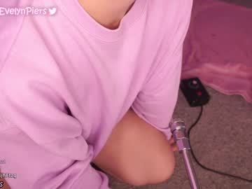 webcam girl evelynpiers live cam image #2774671