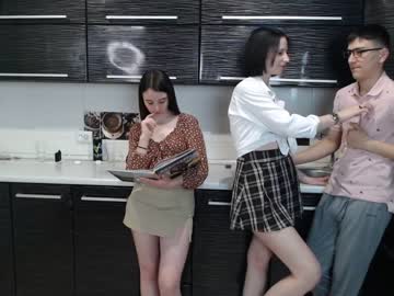 webcam couple renae_tom live cam image #4182997