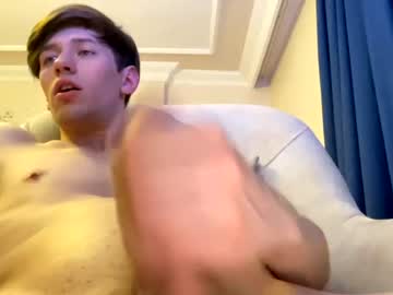 webcam man boy_with_a_joy live cam image #1675184
