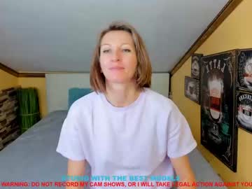 webcam girl agata_shy live cam image #1284181
