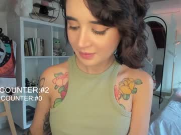 webcam girl lonelly_lolly98 live cam image #5990279