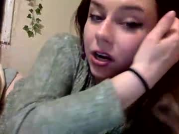 webcam girl lillypadgrl live cam image #5583070