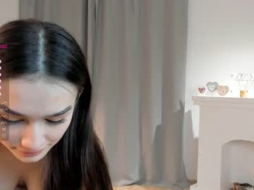webcam girl juliepenningtona live cam image #5341916