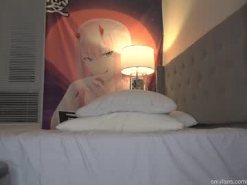 webcam girl petite_fuck live cam image #3336584