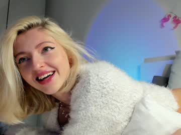 webcam girl yournaughtymiss live cam image #2875114