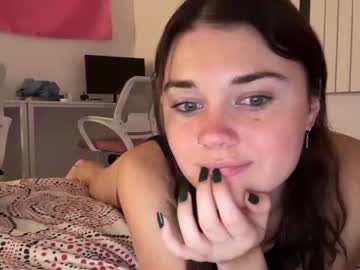 webcam girl queencassidyy live cam image #5496895