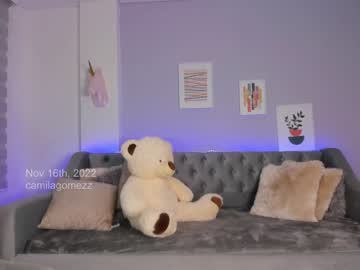webcam girl camilagomezz live cam image #3162055