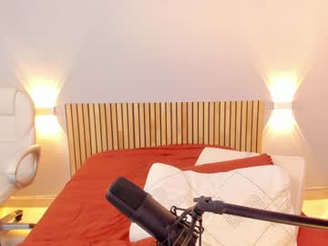 webcam girl little_effy18 live cam image #3683722