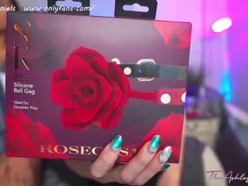 webcam girl theashleydaniels live cam image #2618614