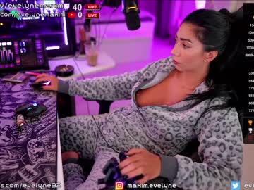 webcam girl evelyne92 live cam image #5645215