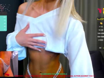 webcam girl mikki_blush live cam image #1435768
