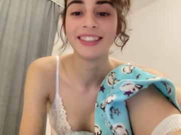 webcam girl crown_of_vice01 live cam image #2859833