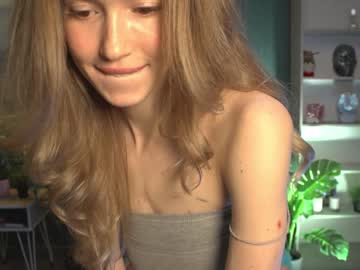 webcam girl lolly_8ella live cam image #1473525