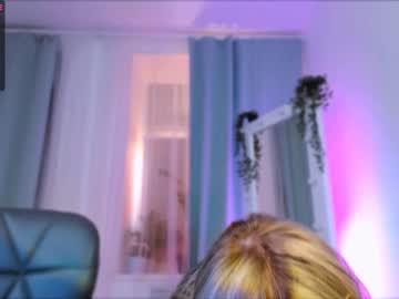 webcam girl emmi_rosee live cam image #2060618