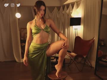 webcam girl tifalock_ live cam image #4113936